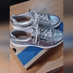 Clarks Caroline Rio Sneaker Size 10M